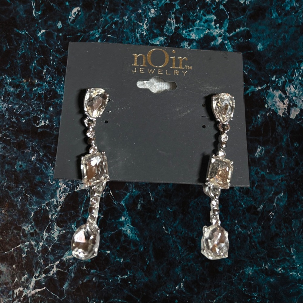 Noir Jewelry Crystal Drop Earrings‎
